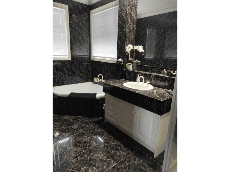 Three bedroom townhouse 3