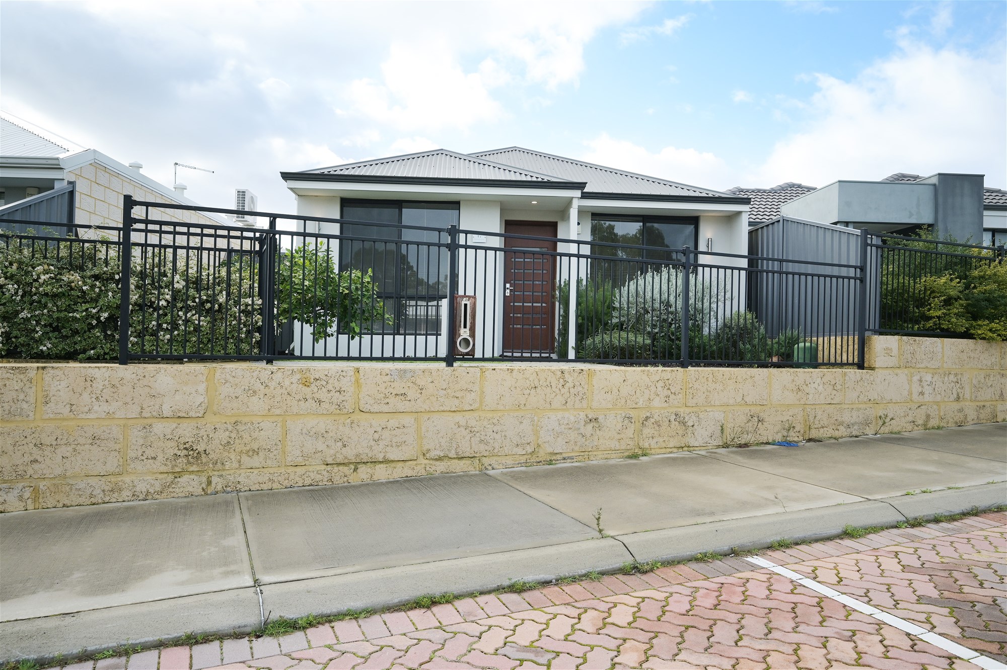 47 Vignerons Loop, Hocking Wa 6065
