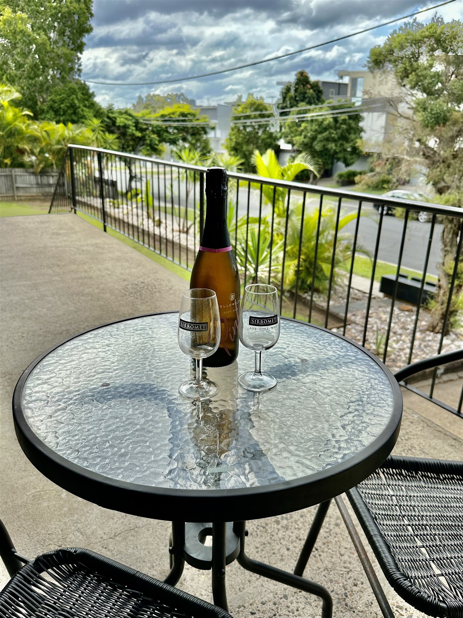 “Stunning Classic 70’s Balmoral Apartment 17