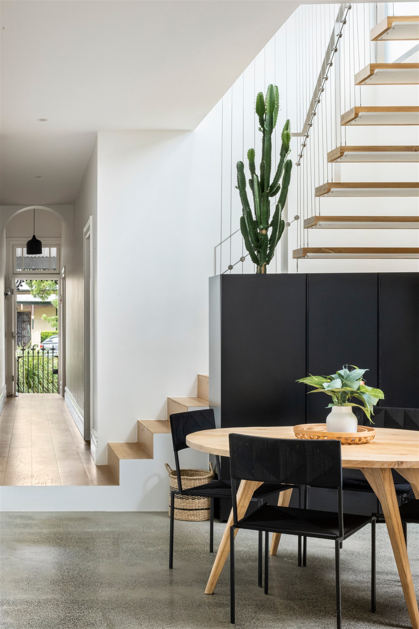 Rent $3500/Week – 3 Months 12