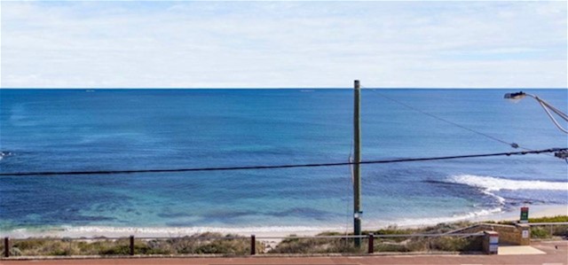 Ocean Villa for Rent in Marmion – Opposite Lennard Pool