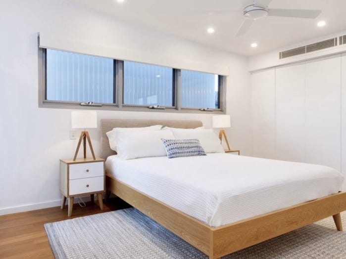 Stunning White & Timber Colour 9