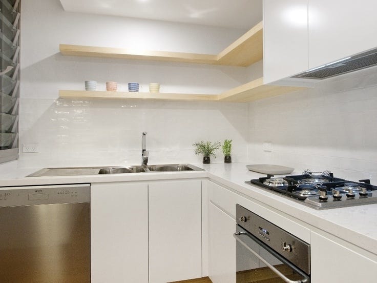 Stunning White & Timber Colour 12