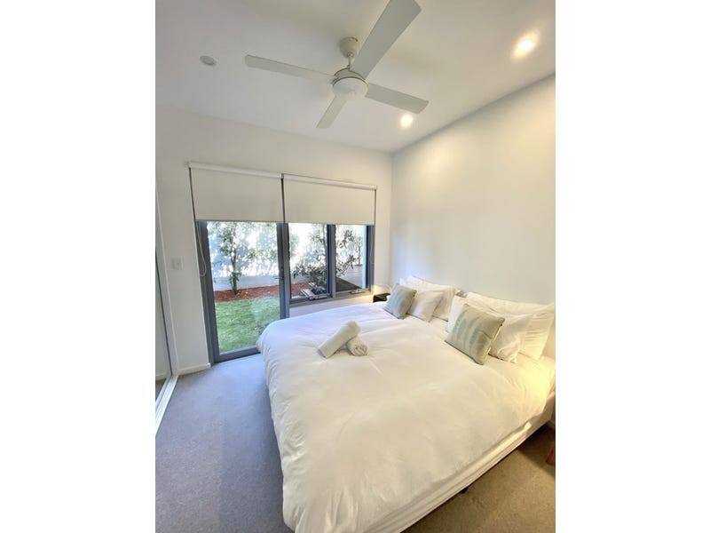 Stunning White & Timber Colour 22