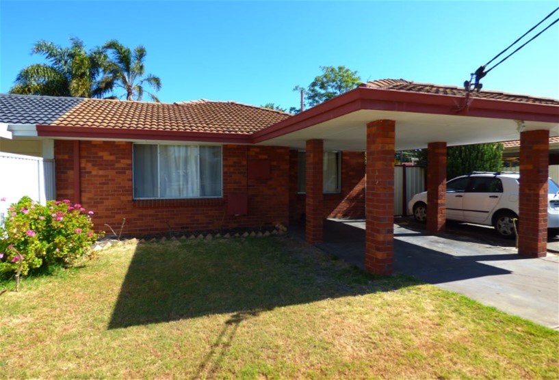 2 bedroom duplex available – pets welcome