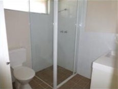 2 bedroom duplex available – 7