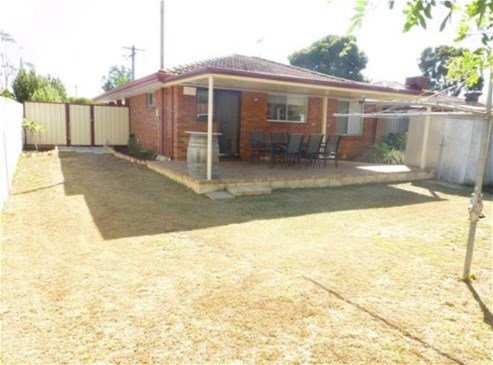 2 bedroom duplex available – 9