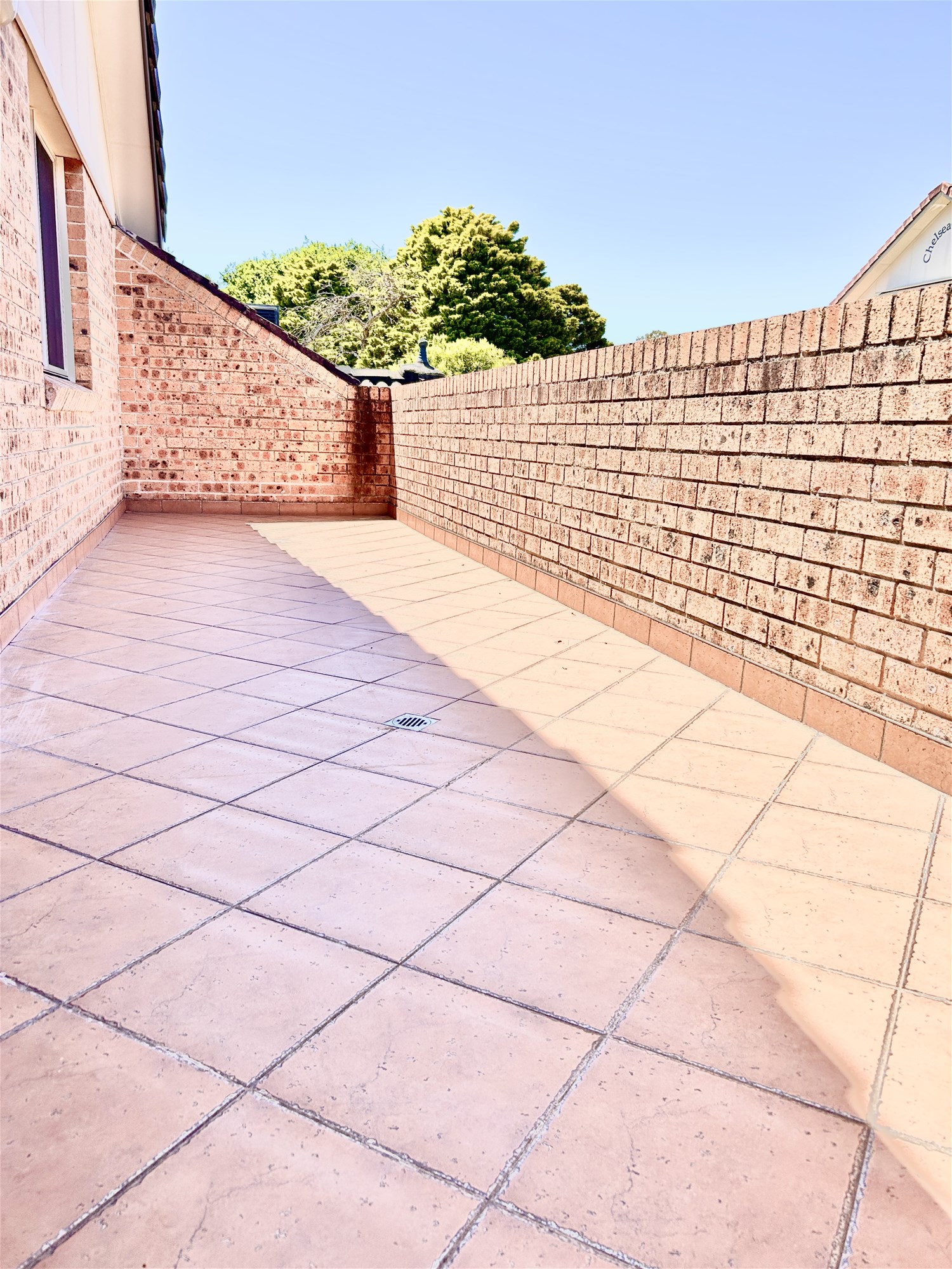 A hidden Rare Gem- Spacious 13