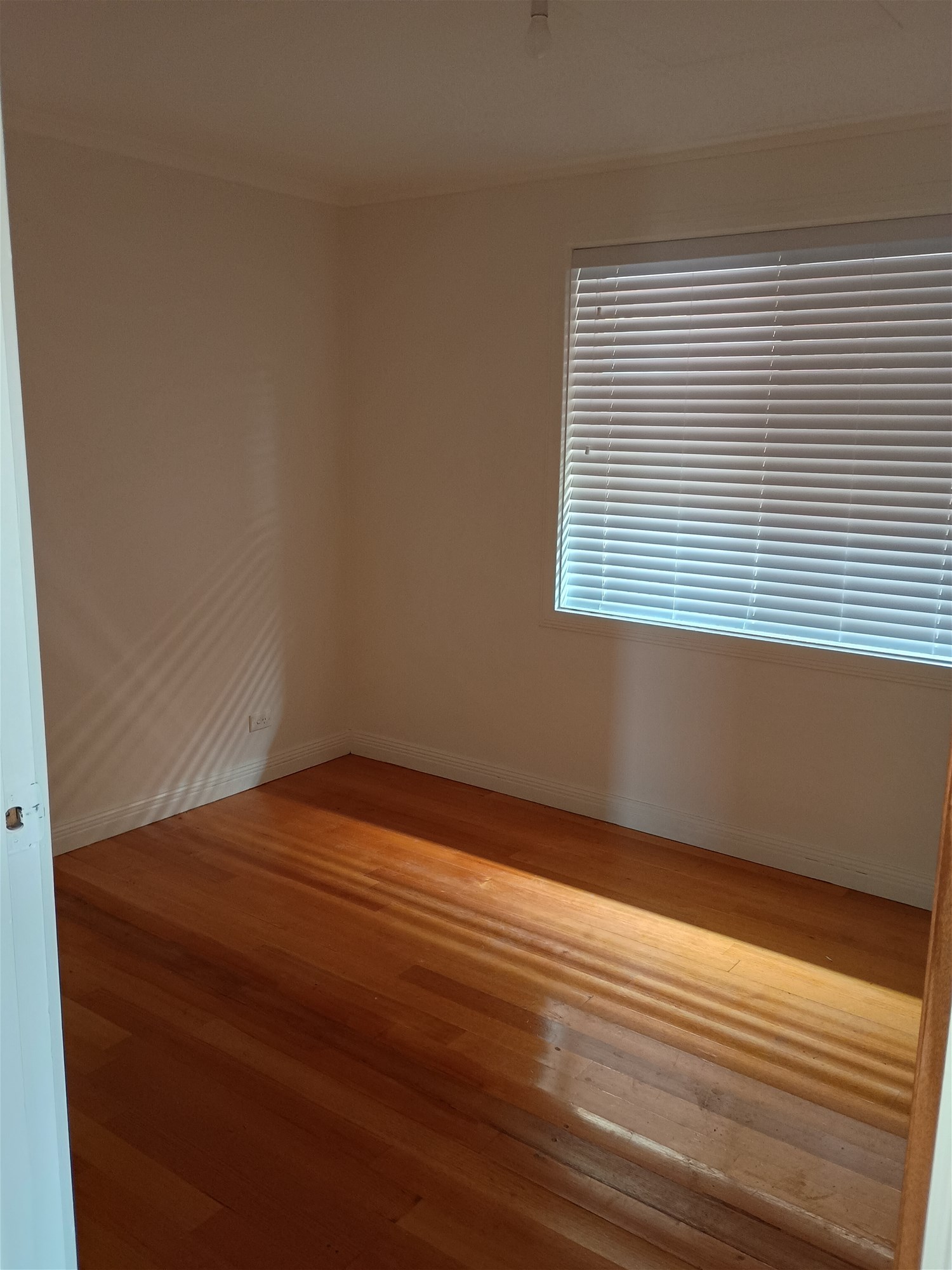 Luxury 4 bedroom 2 bathrooms 14