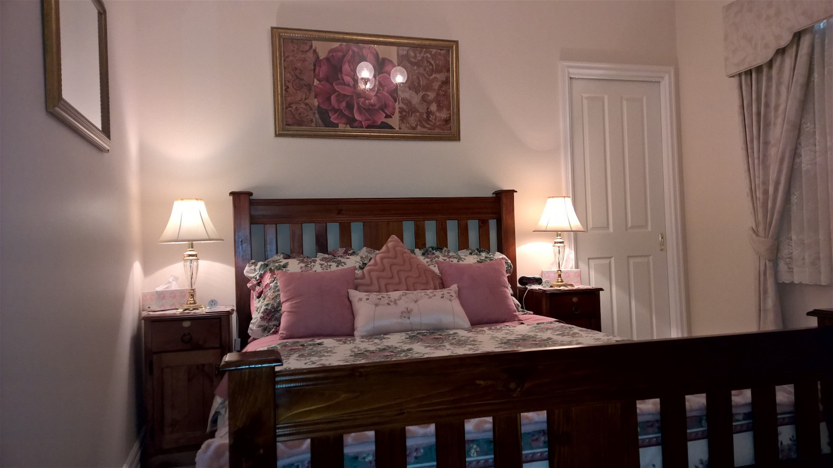 Delightful, well appointed accommodation set 8