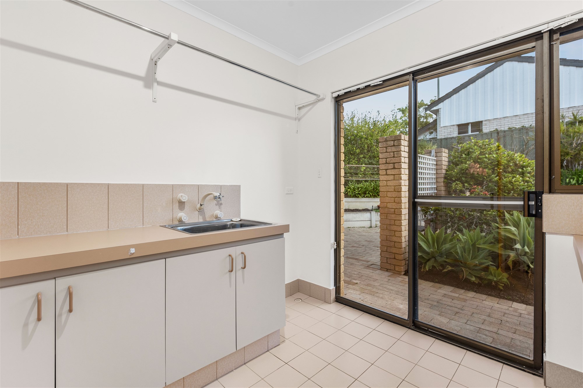 Perfect family home 14