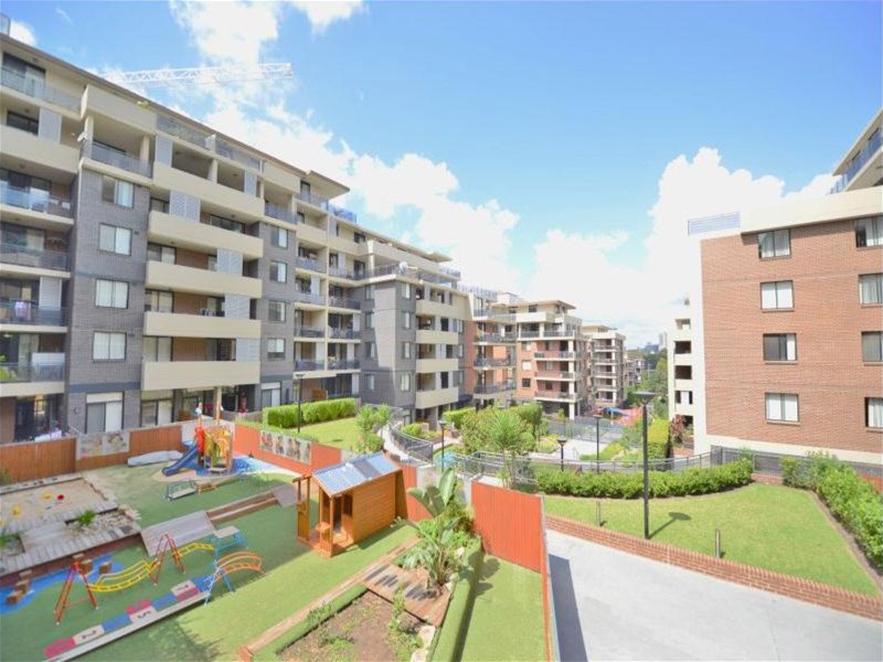 Spacious 1 Bedroom at the 5