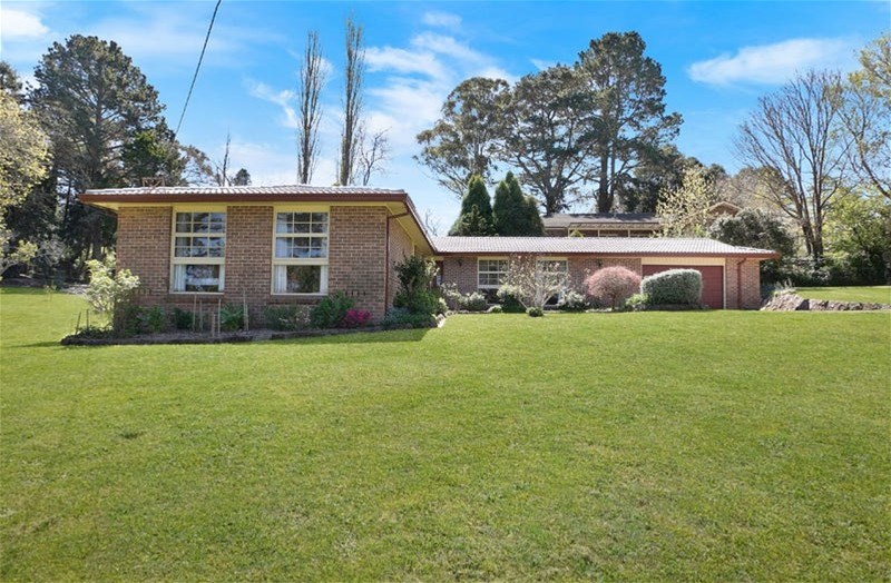 Family Home in Burradoo! 7