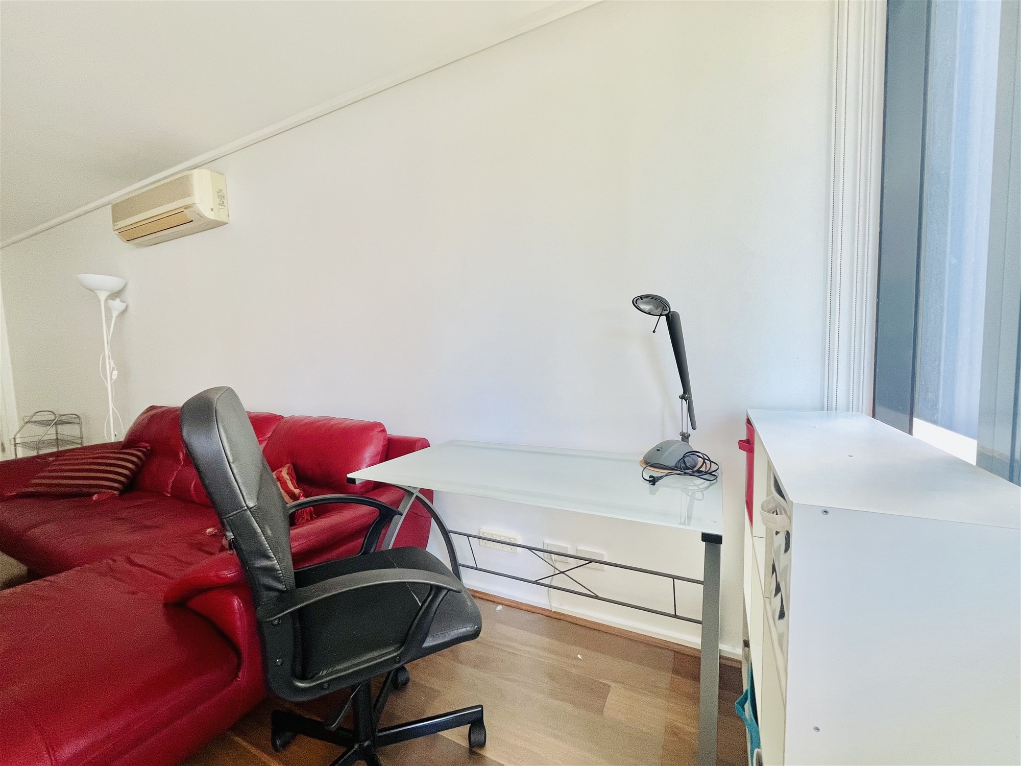 Fully Furnished 1 Bedroom Apartment 4