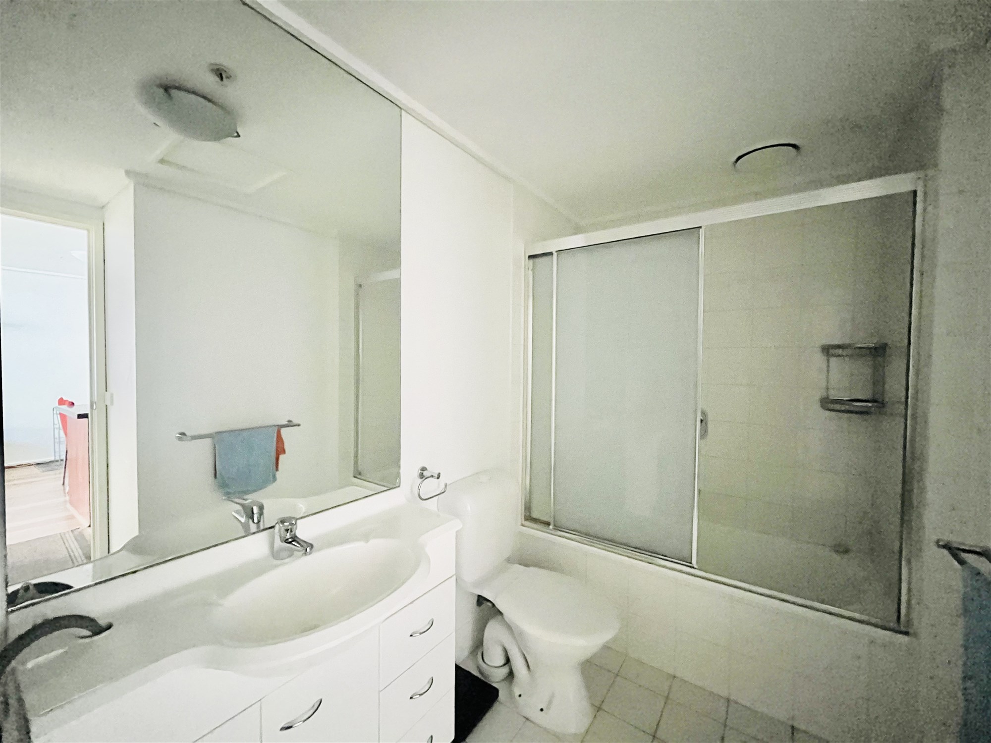 Fully Furnished 1 Bedroom Apartment 11