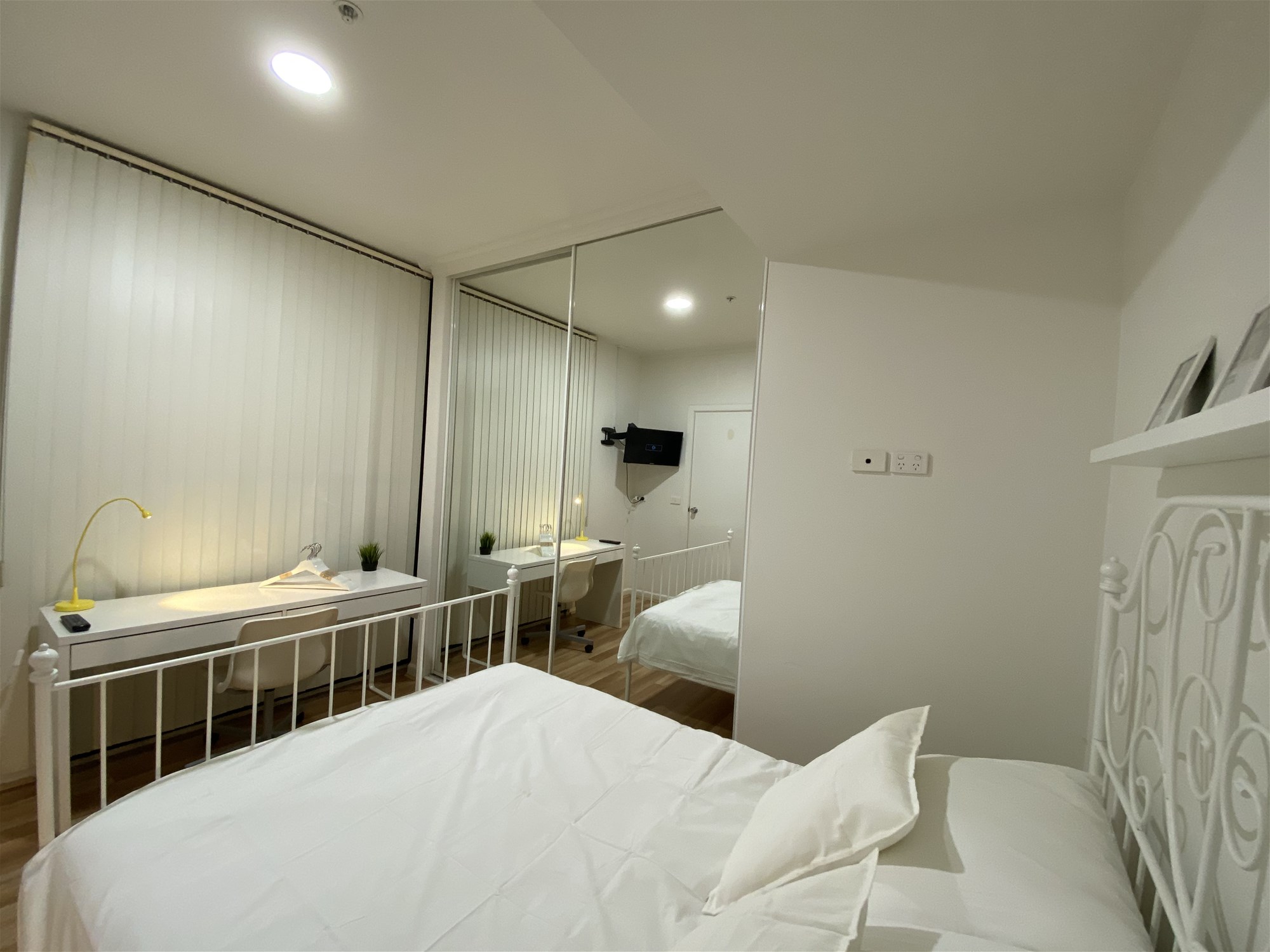Fully Furnished 3 Bedroom Apartment 5