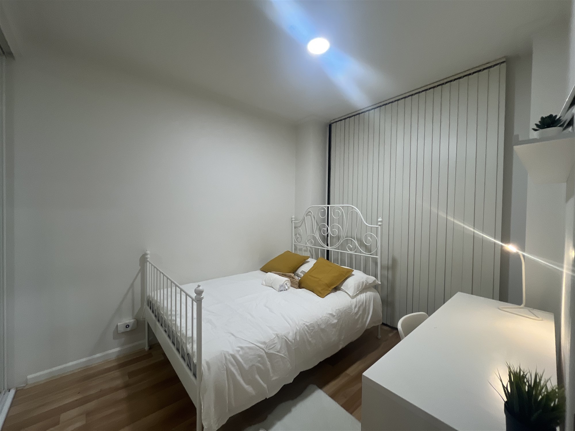Fully Furnished 3 Bedroom Apartment 7
