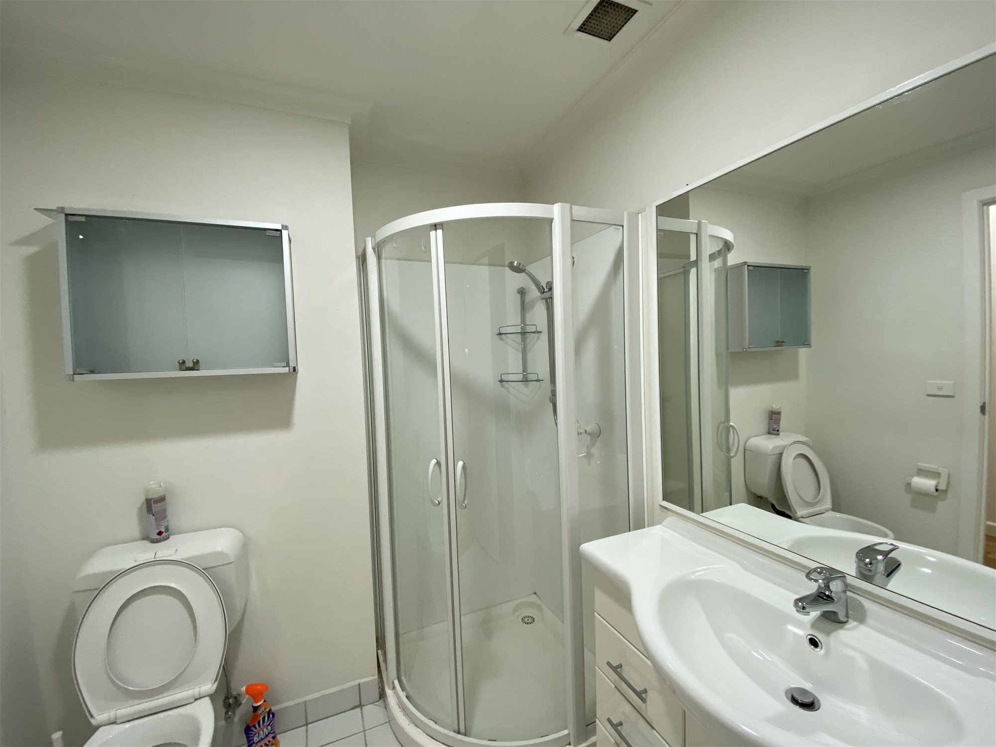 Fully Furnished 3 Bedroom Apartment 9