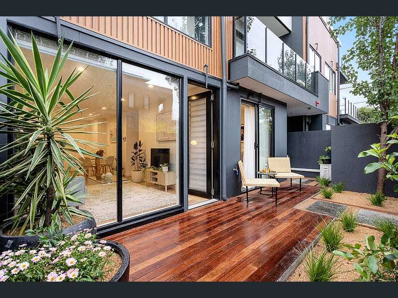 Ground floor oasis with private entrance in prime location!