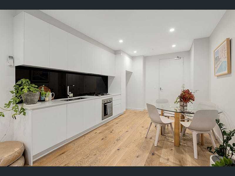 Ground floor oasis with private 2