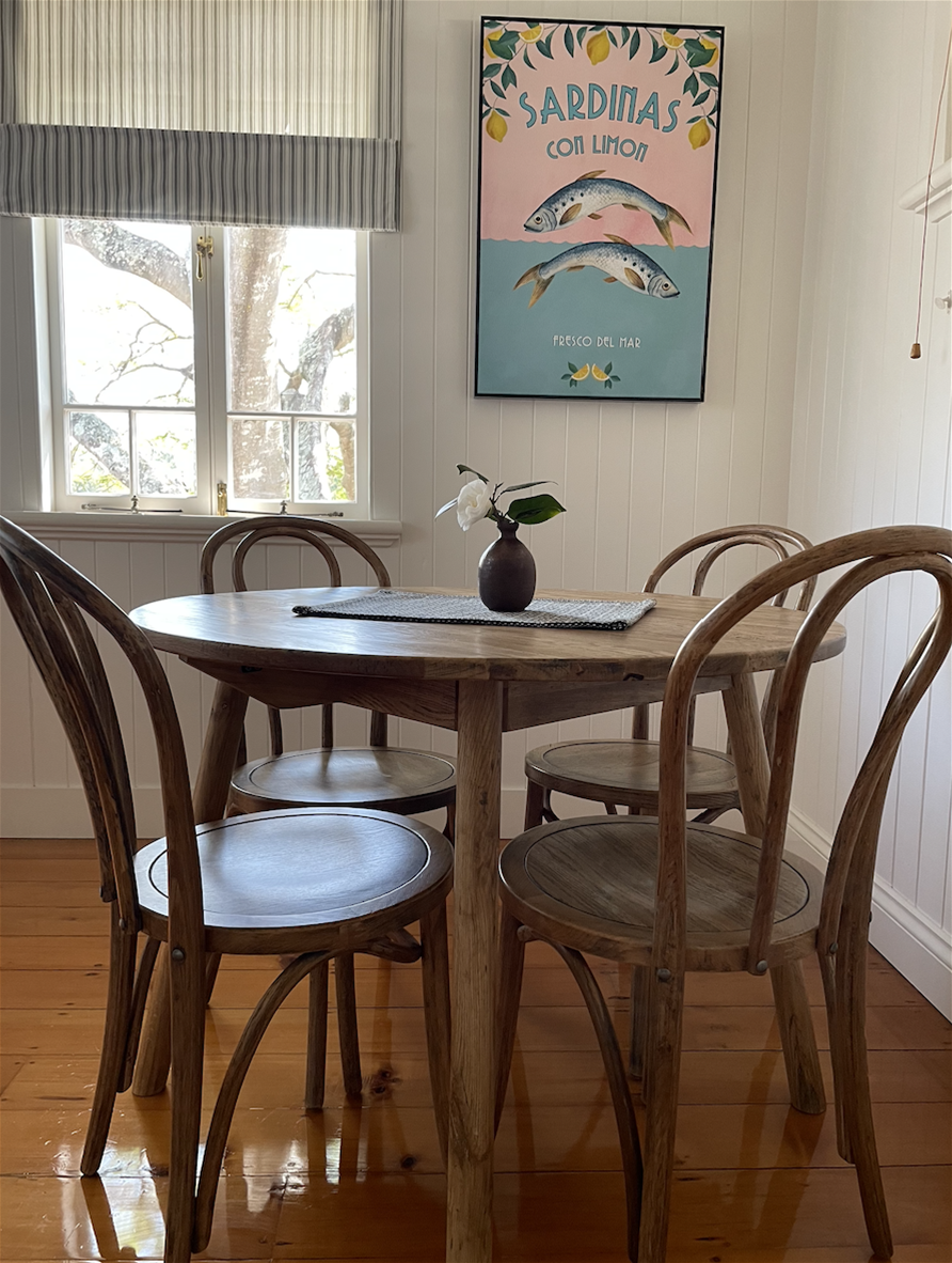 Detached One Bedroom House Furnished 6