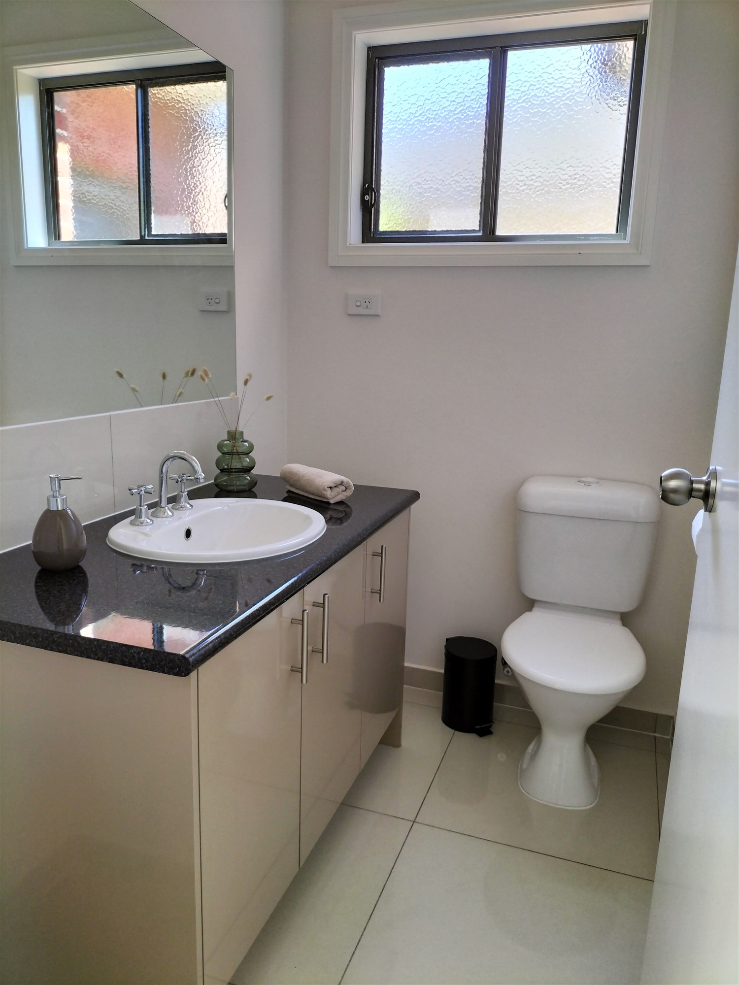 GREAT CENTRAL LOCATION 5