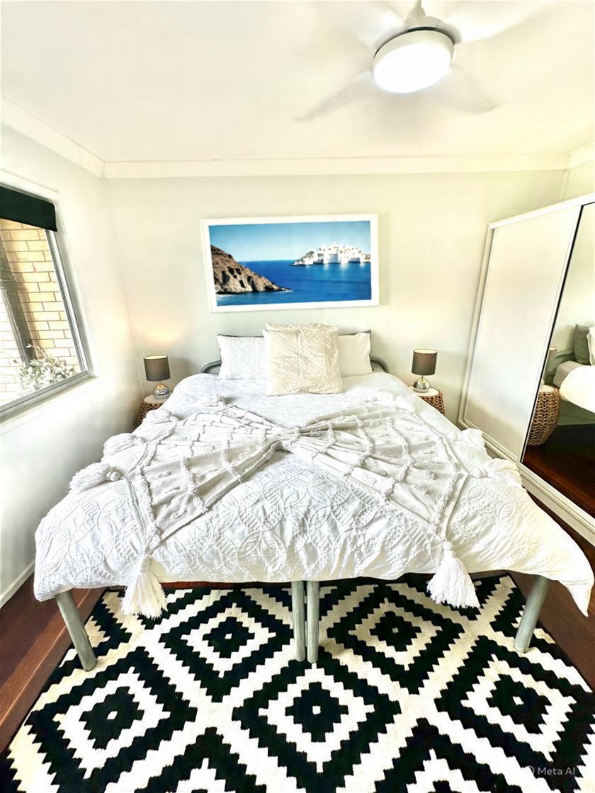 “Authentic Balmoral Character FURNISHED Apartment- Sunlit Timber Floors & Walk Everywhere Lifestyle”, photo 4